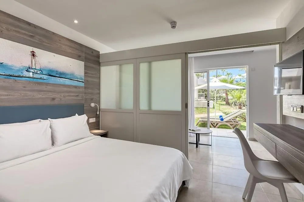 Atlantica Sungarden Beach أيا نابا فندق